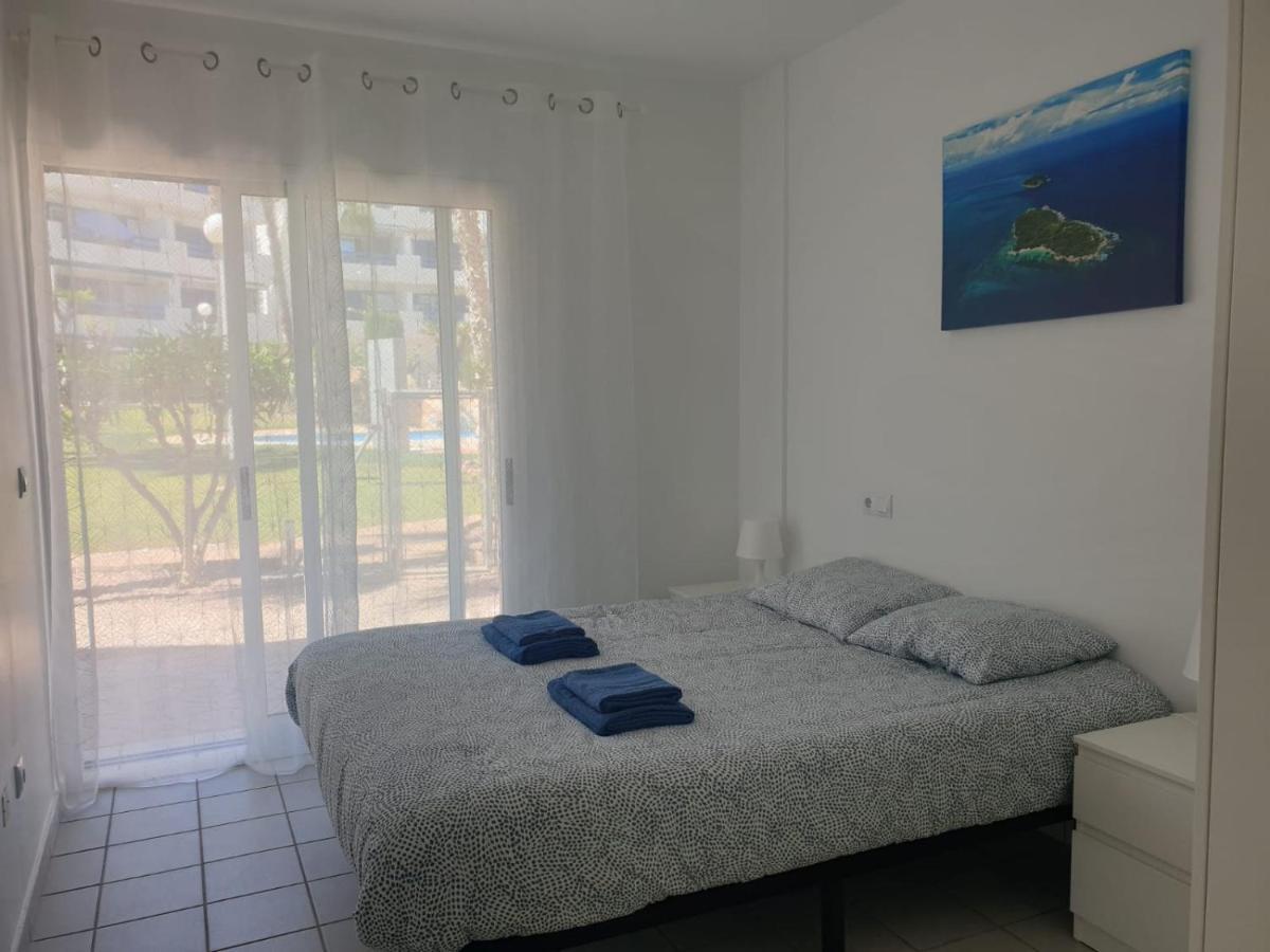 La Calma - One Bedroom Apartment By The Pool In Playa Flamenca Орихуела Екстериор снимка